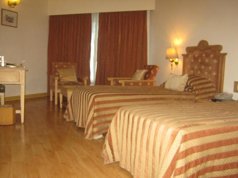 Pride Hotel Nagpur 4