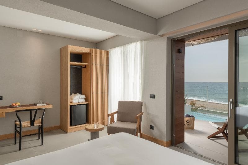 Ikones Seafront Luxury Suites Adults Only 3