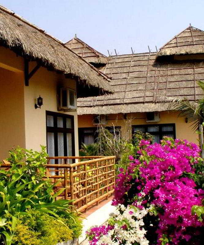 White Sands Resort main