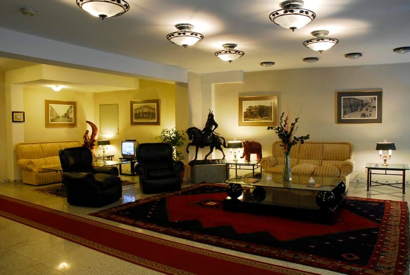Windsor Suite 5