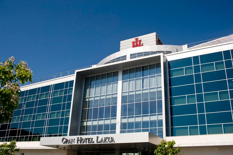 Gran Hotel Lakua 1