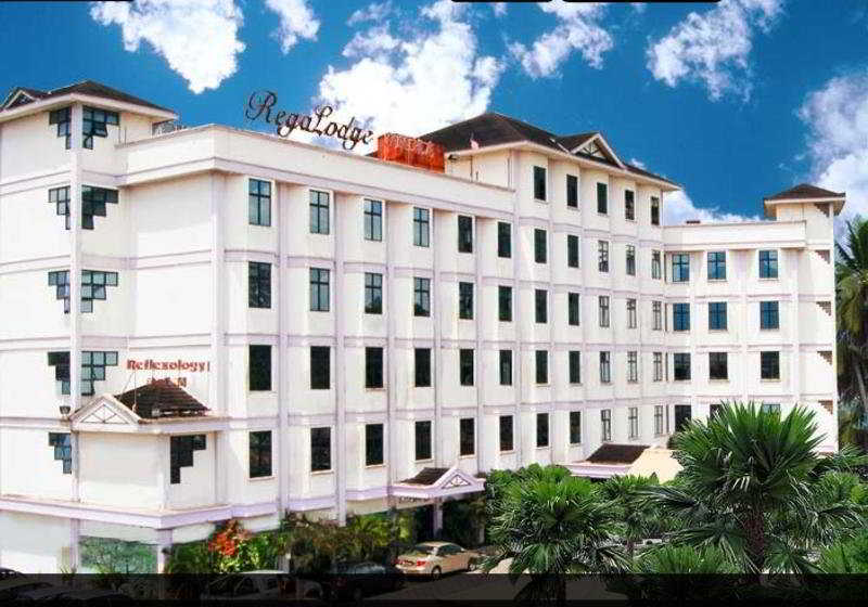 Regalodge Hotel main