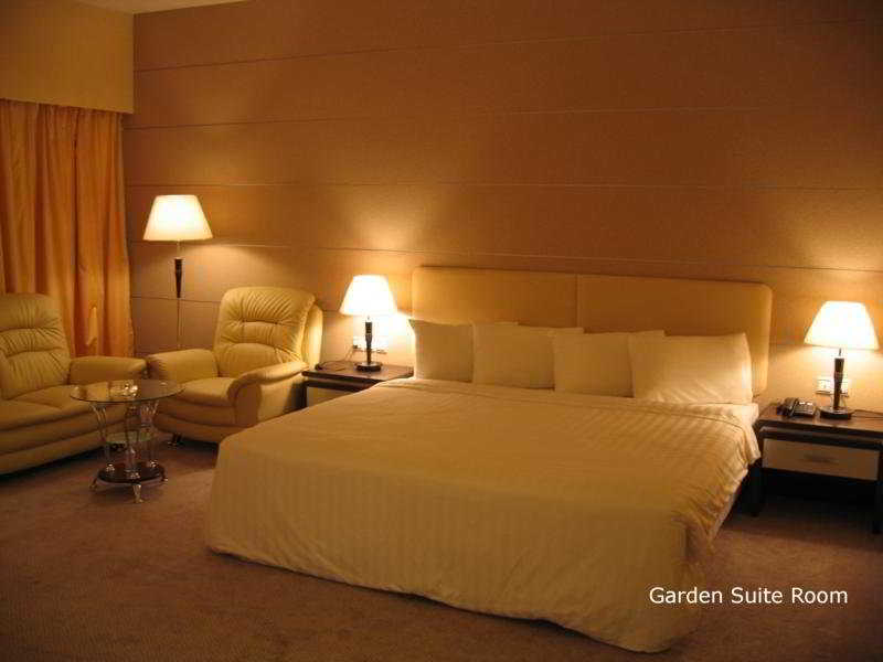 Ritz Garden 5