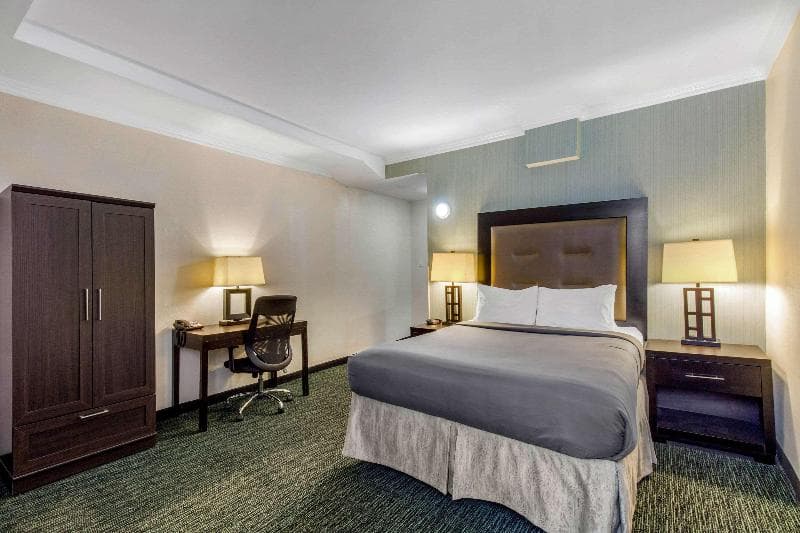 Red Lion Inn & Suites Philadelphia 3