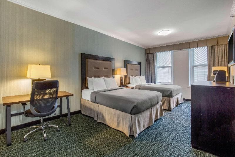 Red Lion Inn & Suites Philadelphia 4