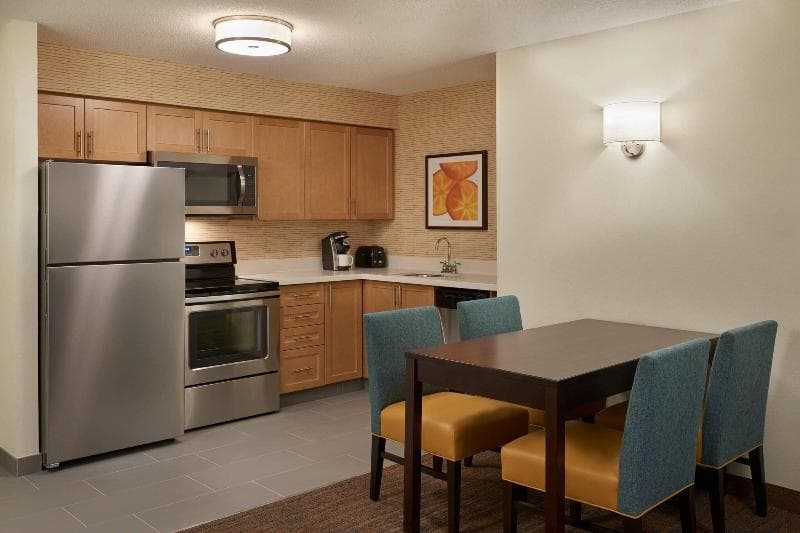 Residence Inn Toronto Airport 4