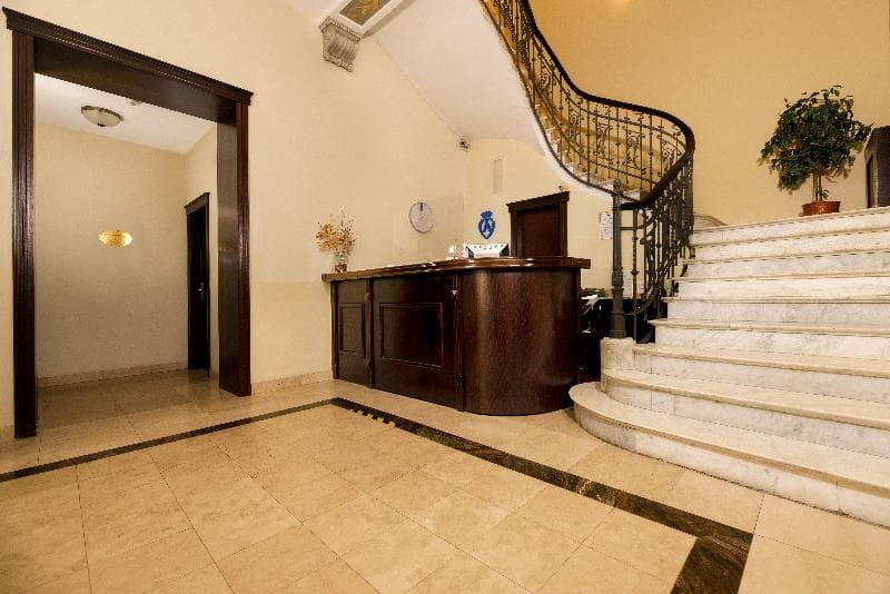 Atrium Hotel Ateneu City Center 4