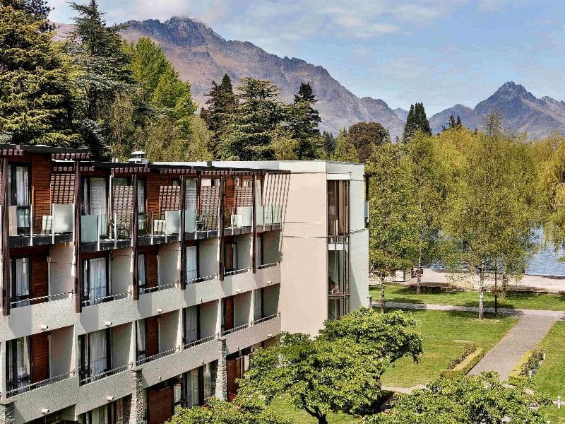 Novotel Queenstown Lakeside 3