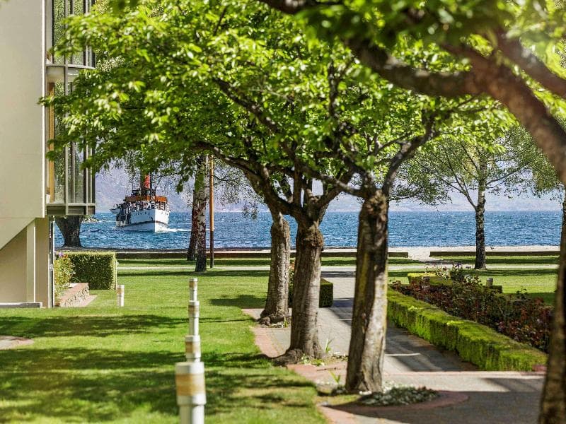 Novotel Queenstown Lakeside 4