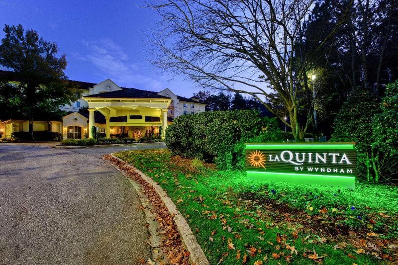 La Quinta Inn & Suites by Wyndham Raleigh Crabtree 4