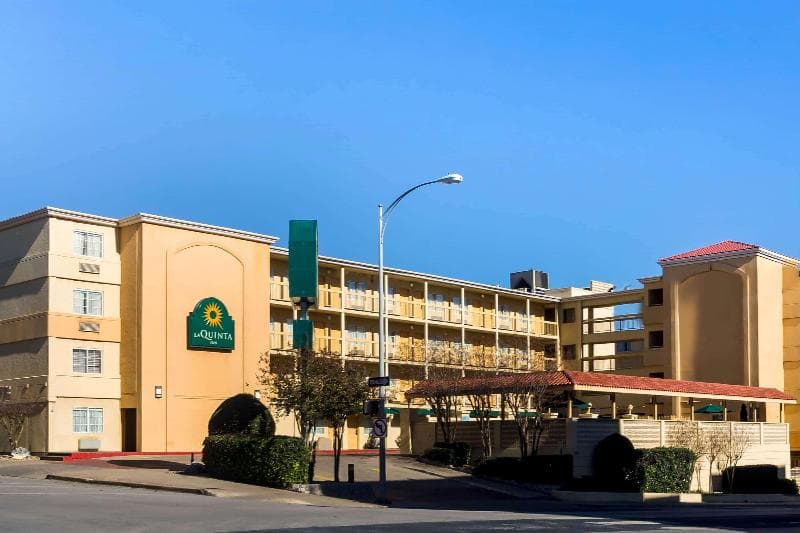 La Quinta Inn by Wyndham Austin Capitol / Downtown photo 1
