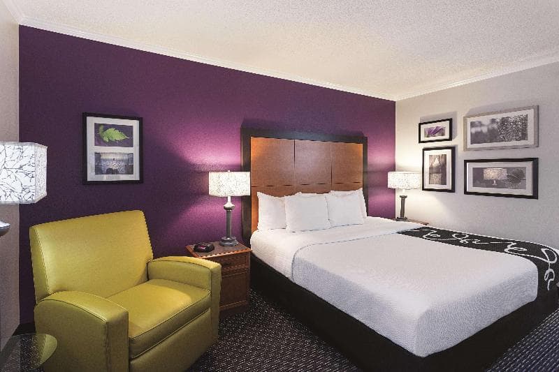 La Quinta Inn & Suites Baton Rouge Seigan Lane 5