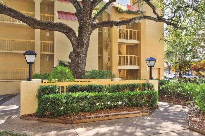 La Quinta Inn & Suites by Wyndham Charleston Riverview 2