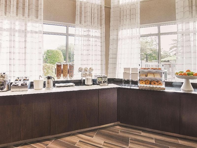 La Quinta Inn & Suites by Wyndham Fort Worth North photo 1