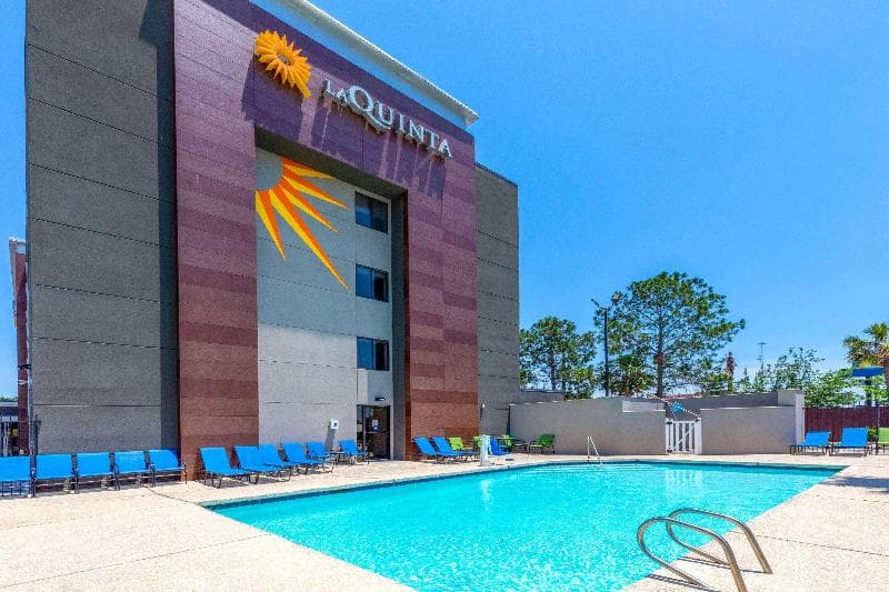 La Quinta Inn & Suites by Wyndham Houston NW Brookhollow 4