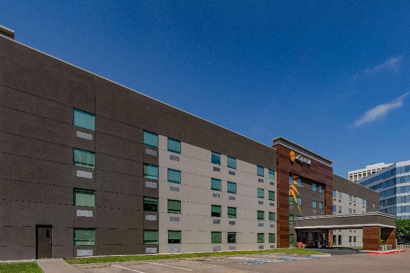 La Quinta Inn & Suites by Wyndham Houston Southwest photo 1
