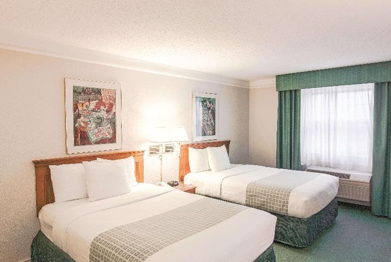 La Quinta Inn by Wyndham Indianapolis Airport Lynhurst 4