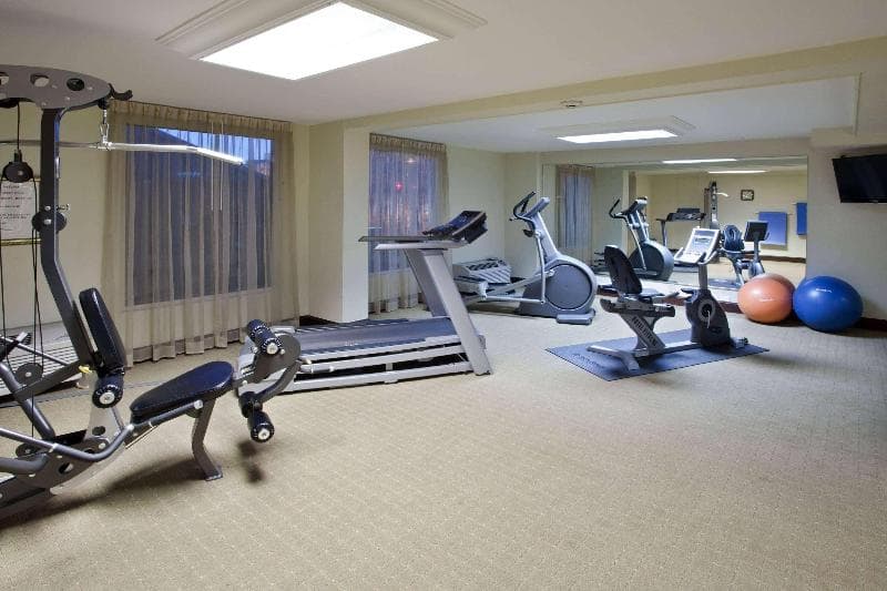 La Quinta Inn & Suites by Wyndham Downtown Conference Center photo 1