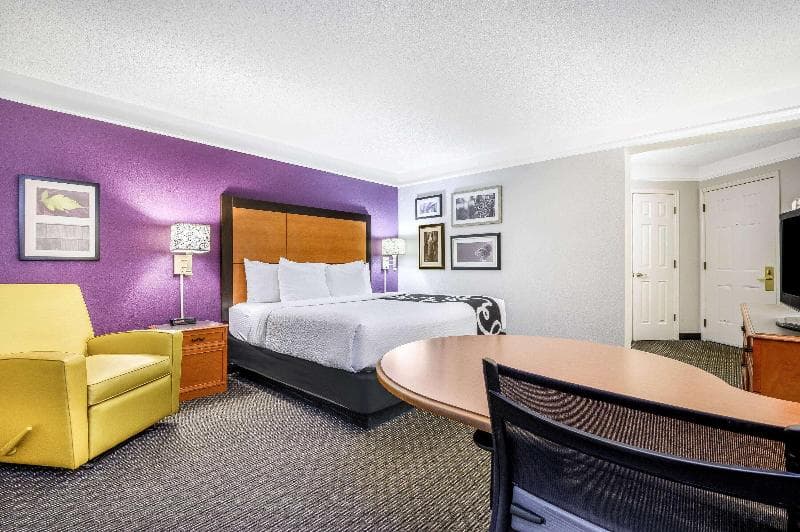 La Quinta Inn & Suites Myrtle Beach Broadway Area 4