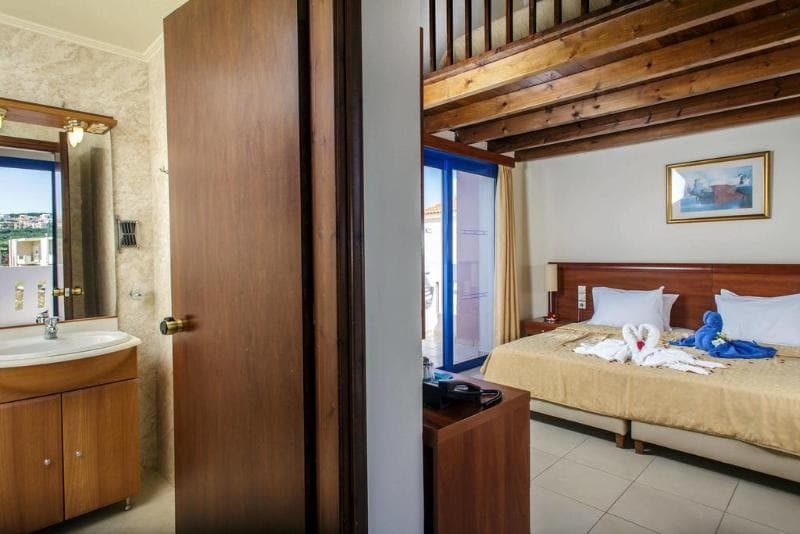 Adelais Hotel 5