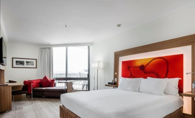 Amora Hotel Brisbane 1