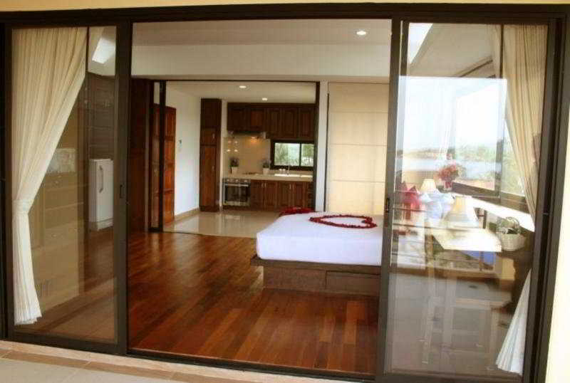 Chaweng Lakeview Condotel 5