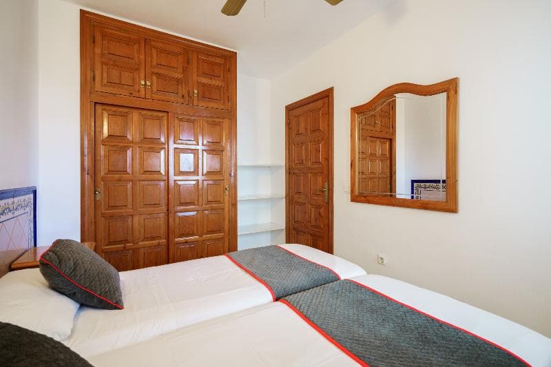 Apartamentos Pepe Mesa 5