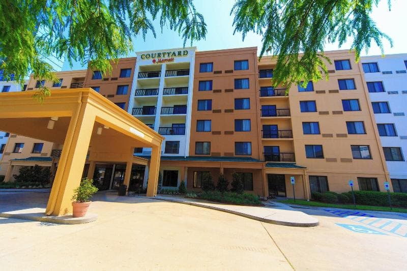Courtyard New Orleans Metairie 5
