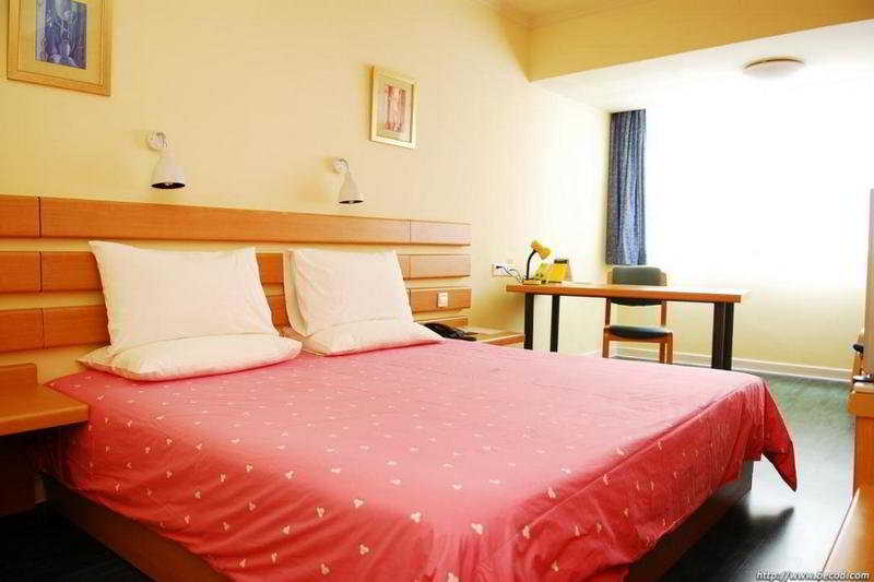 Home Inn Beixinqiao main
