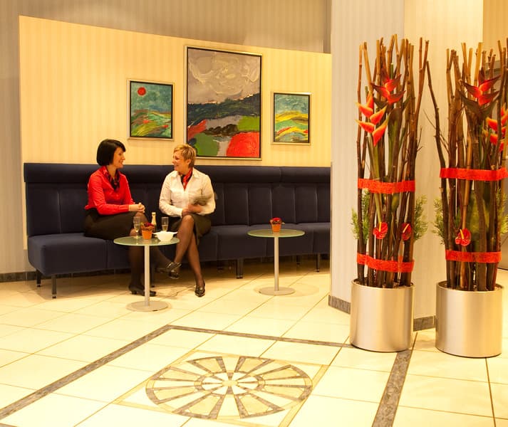 Favored Hotel Plaza Frankfurt photo 1
