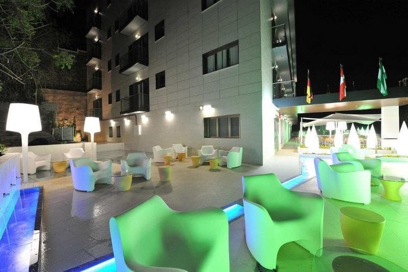 ON ALETA ROOM designed for adults 4