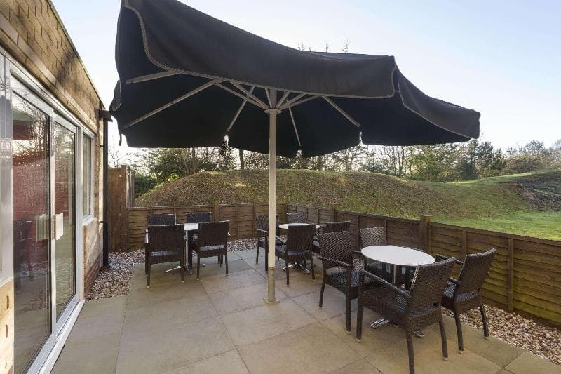 Ramada by Wyndham London Stansted Airport 2