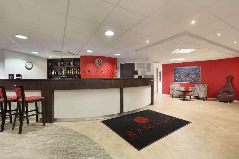 Ramada by Wyndham London Stansted Airport 5