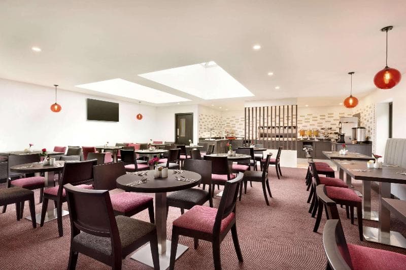 Ramada by Wyndham Bristol West photo 1