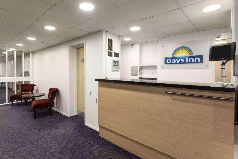 Days Inn by Wyndham Bridgend Cardiff M4 5