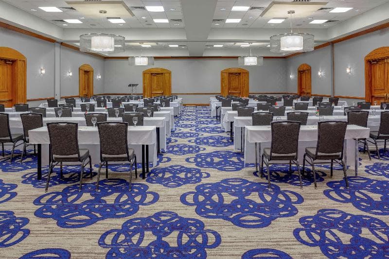 DoubleTree by Hilton Hotel and Executive Meeting Center Palm photo 1