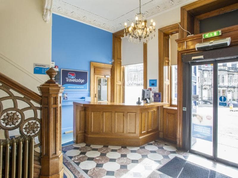 Travelodge Edinburgh Haymarket 2