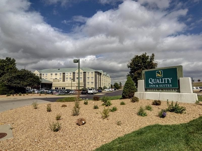Quality Inn & Suites Denver Airport-Gateway Park photo 1