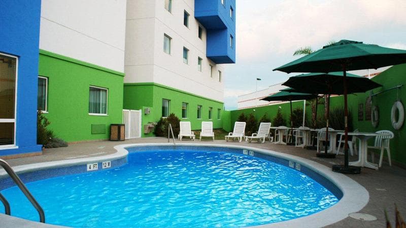 Holiday Inn Express & Suites Toluca Zona Aeropuerto 4