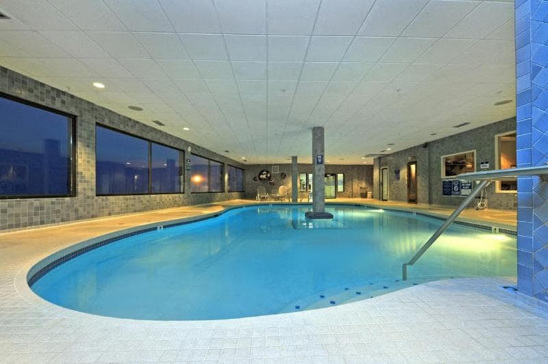 Shilo Inns Seaside Oceanfront 4