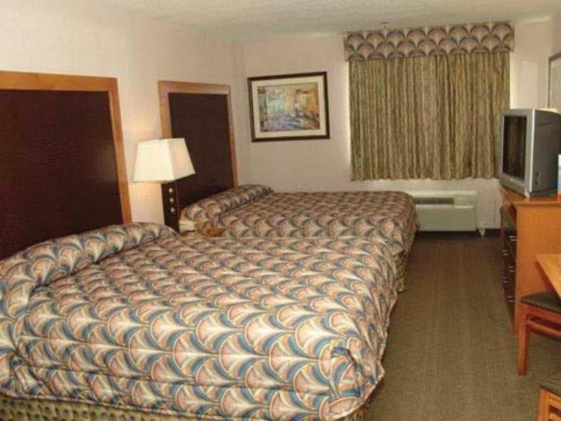 Red Lion Inn & Suites Seaside 4