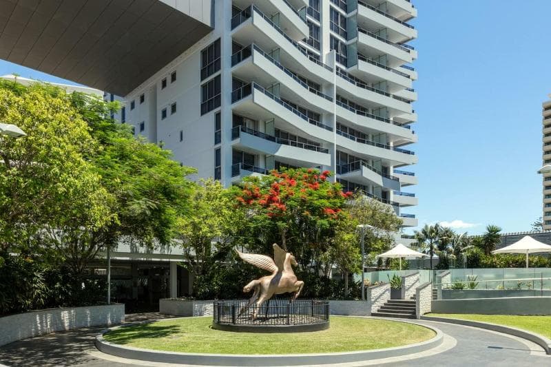 Meriton Suites Broadbeach 3
