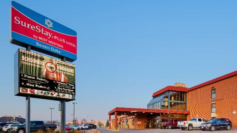 SureStay Plus Hotel by Best Western Seven Oaks 4