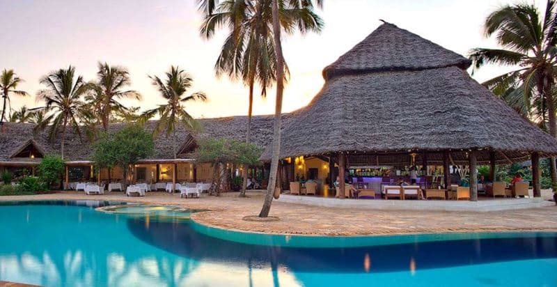 Bluebay Beach Resort and Spa photo 1
