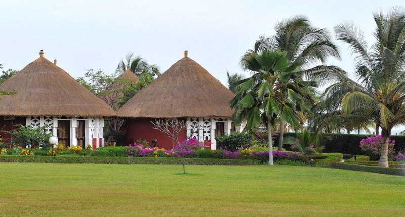 Royam Hotel photo 1