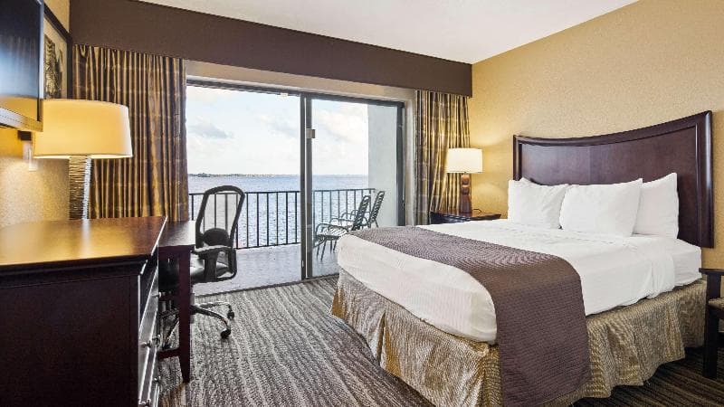 Best Western Fort Myers Waterfront 3