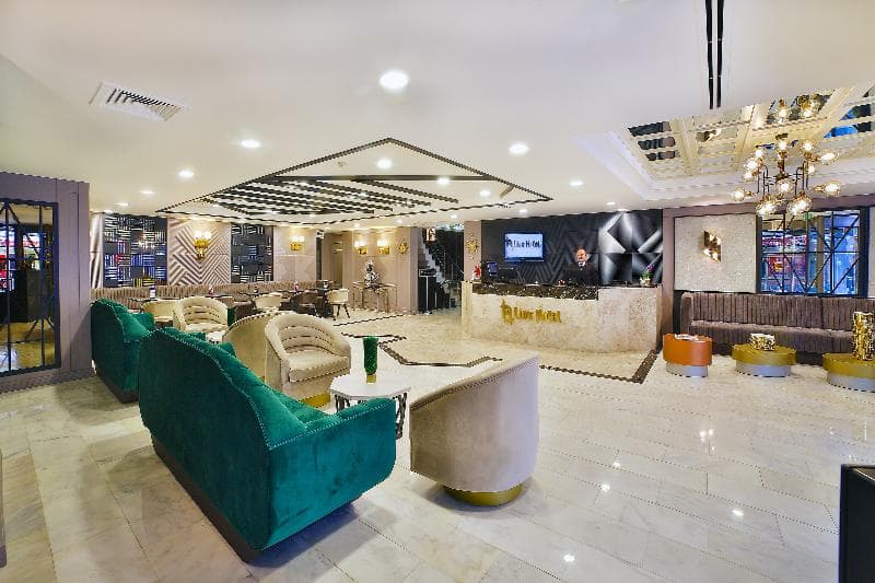 Lion Hotel 5