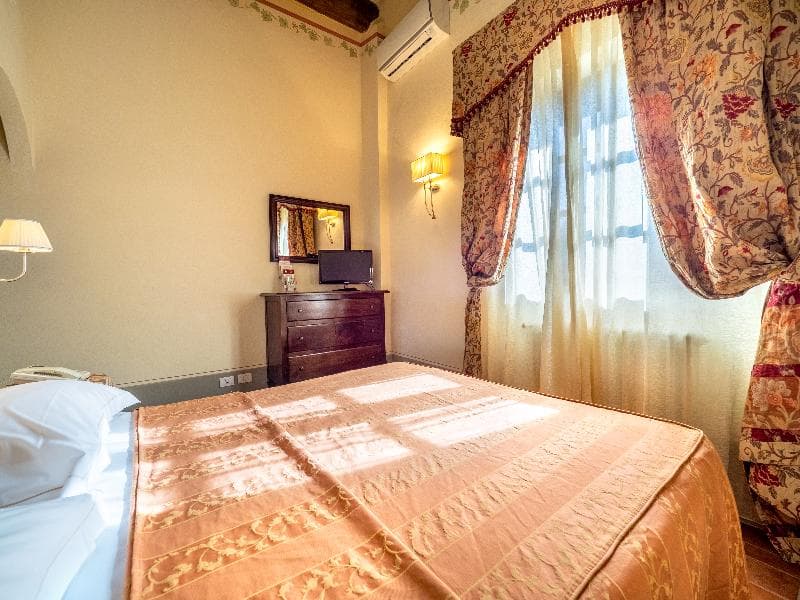 Villa Borgo San Pietro 2