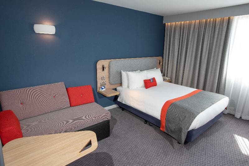 Knowsley Inn & Lounge 5