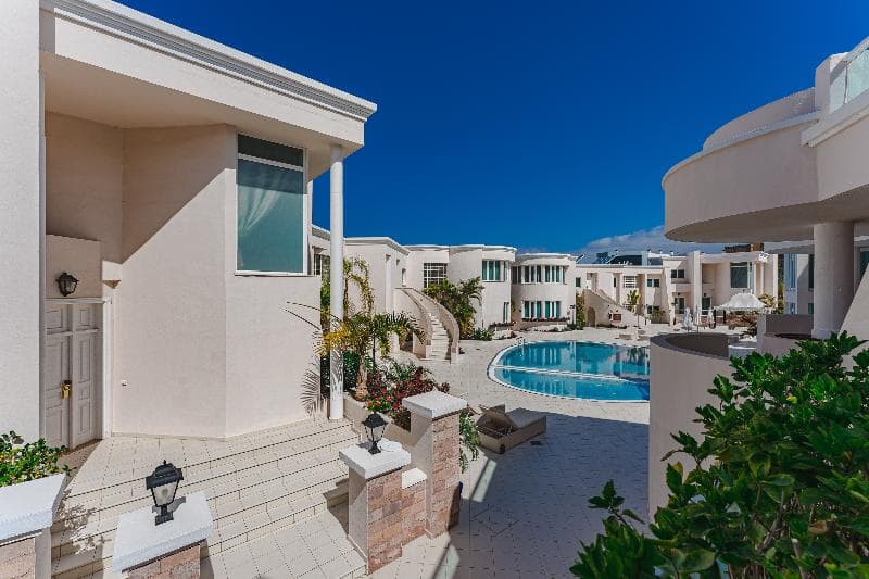 Flamingo Suites photo 1